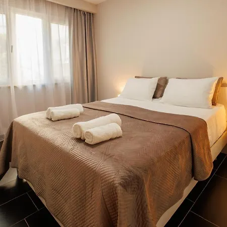 Summer Vibes * Golem (Tirana)